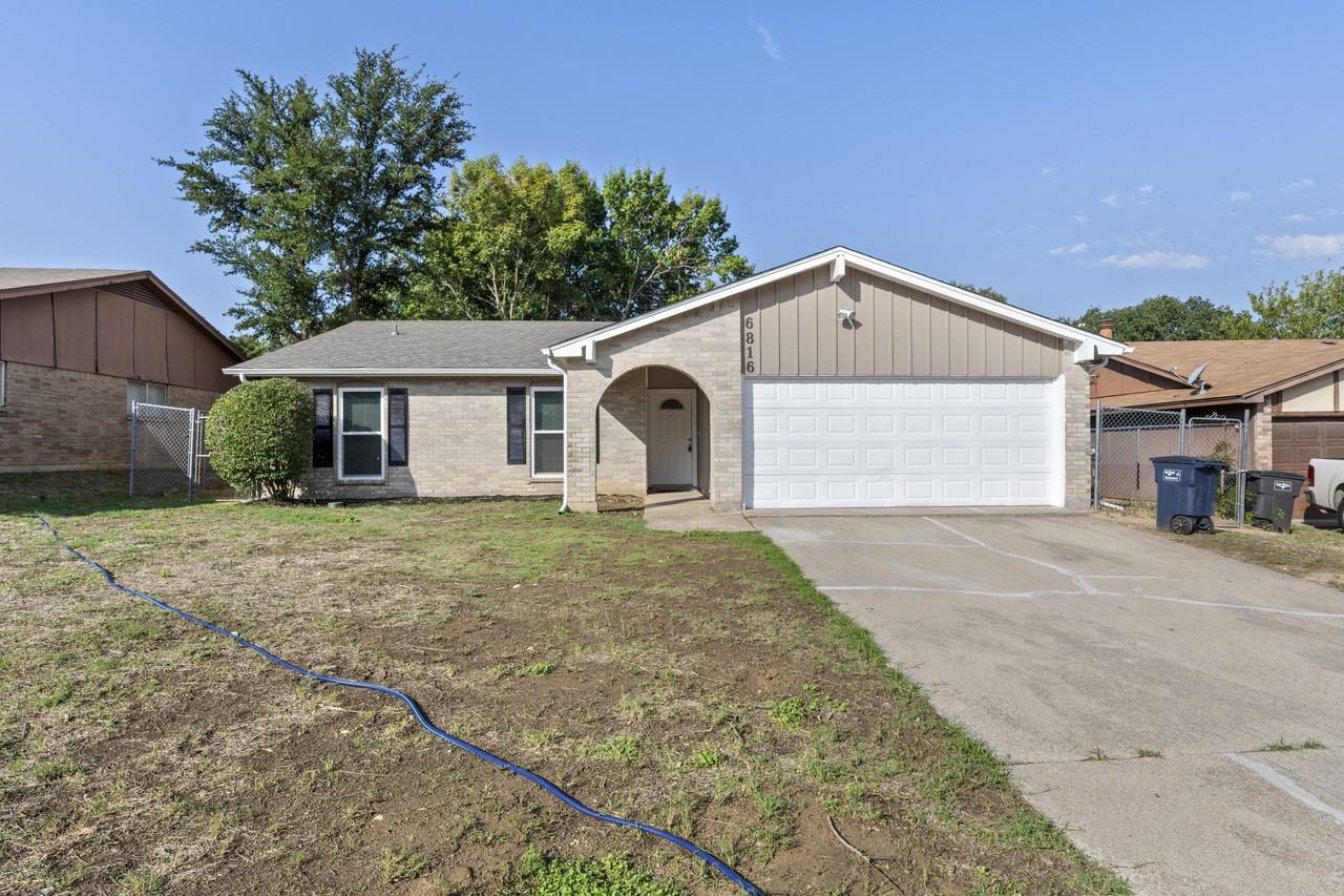 6816 Westglen Dr - Photo 2 of 31