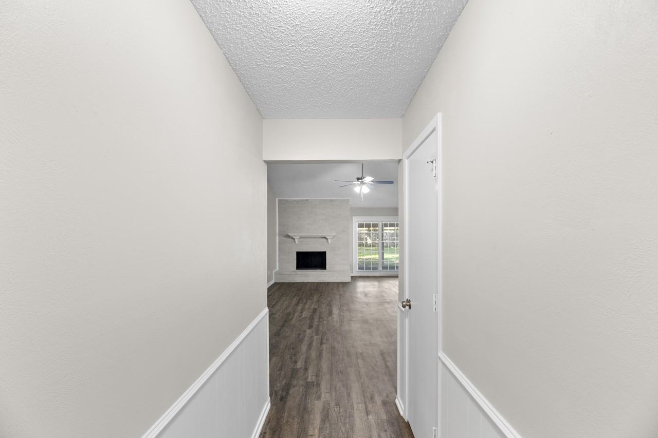 6816 Westglen Dr - Photo 5 of 31
