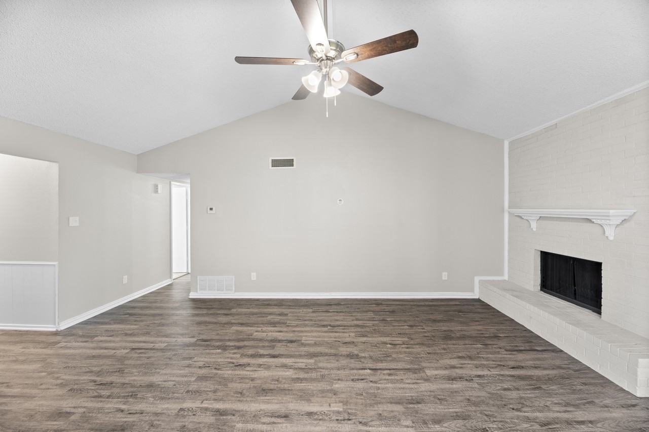6816 Westglen Dr - Photo 7 of 31