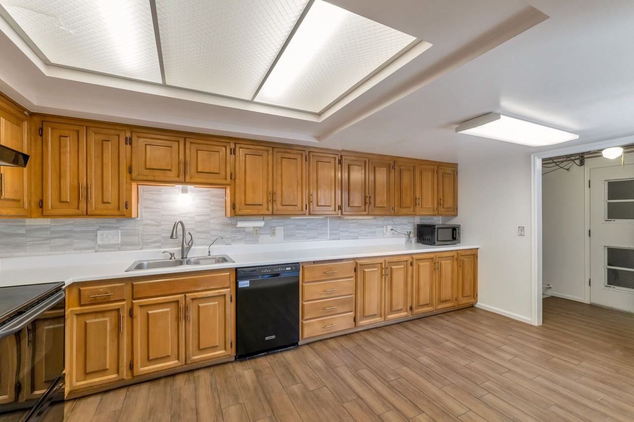 4251 N Limberlost Pl - Photo 5 of 15