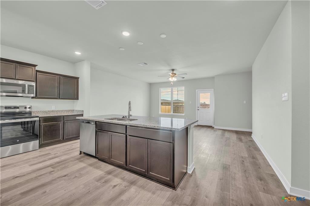 1237 Dowdy Dr - Photo 6 of 30