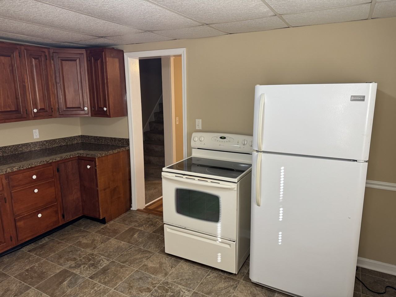 127 Grant St - Photo 5 of 16