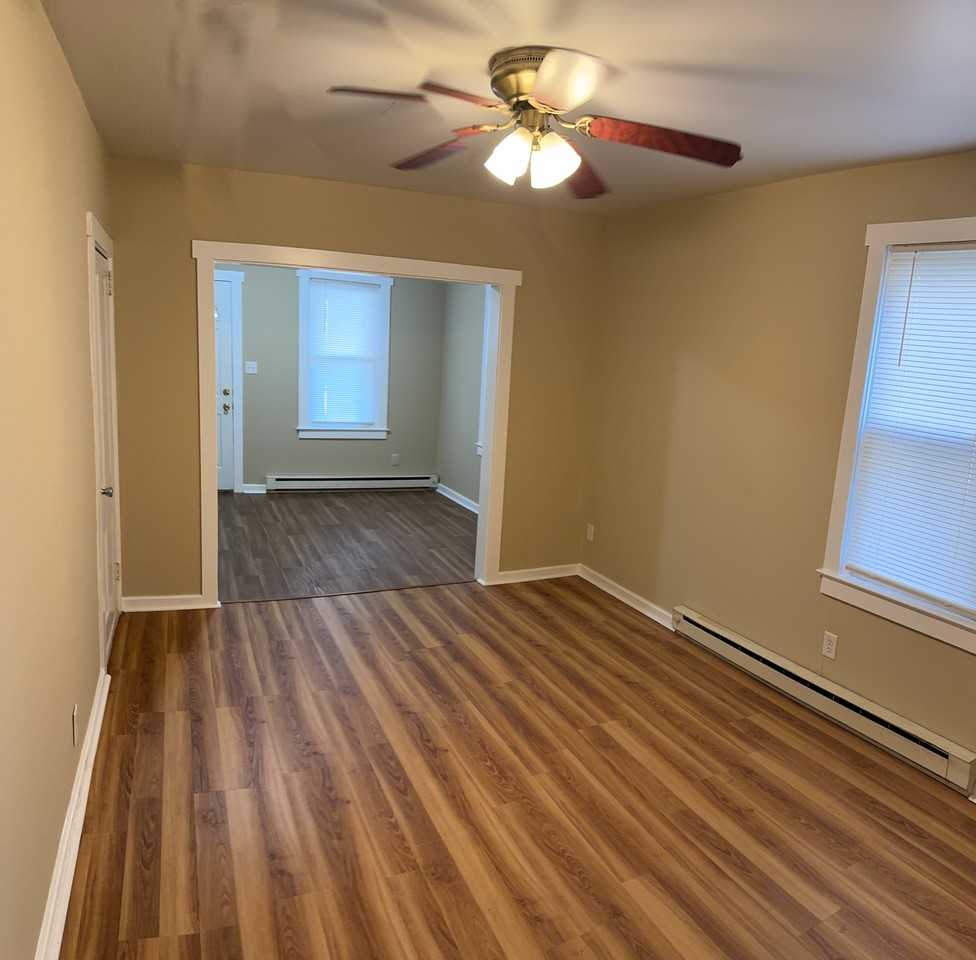 127 Grant St - Photo 7 of 16