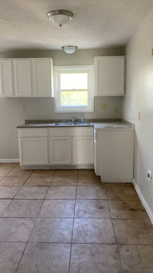 3396 Shady Valley Cv - Photo 2 of 8