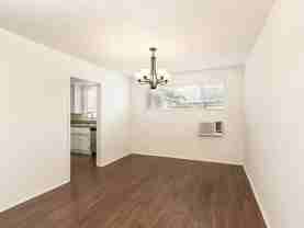 411 N Palm Dr - Photo 1 of 1