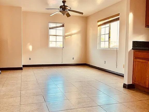 9219 Juniper St - Photo 3 of 10