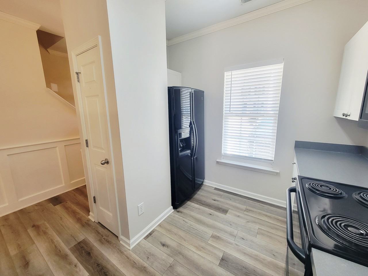 2405 Bay Harbor Dr - Photo 6 of 39