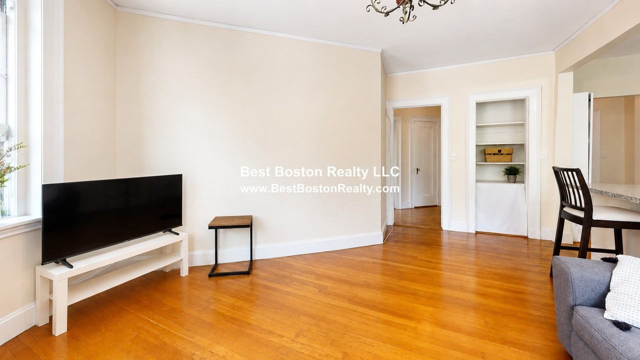86 Buckingham St #32 - Photo 3 of 14