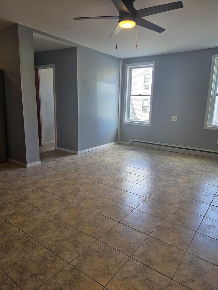 151 Salem St #1