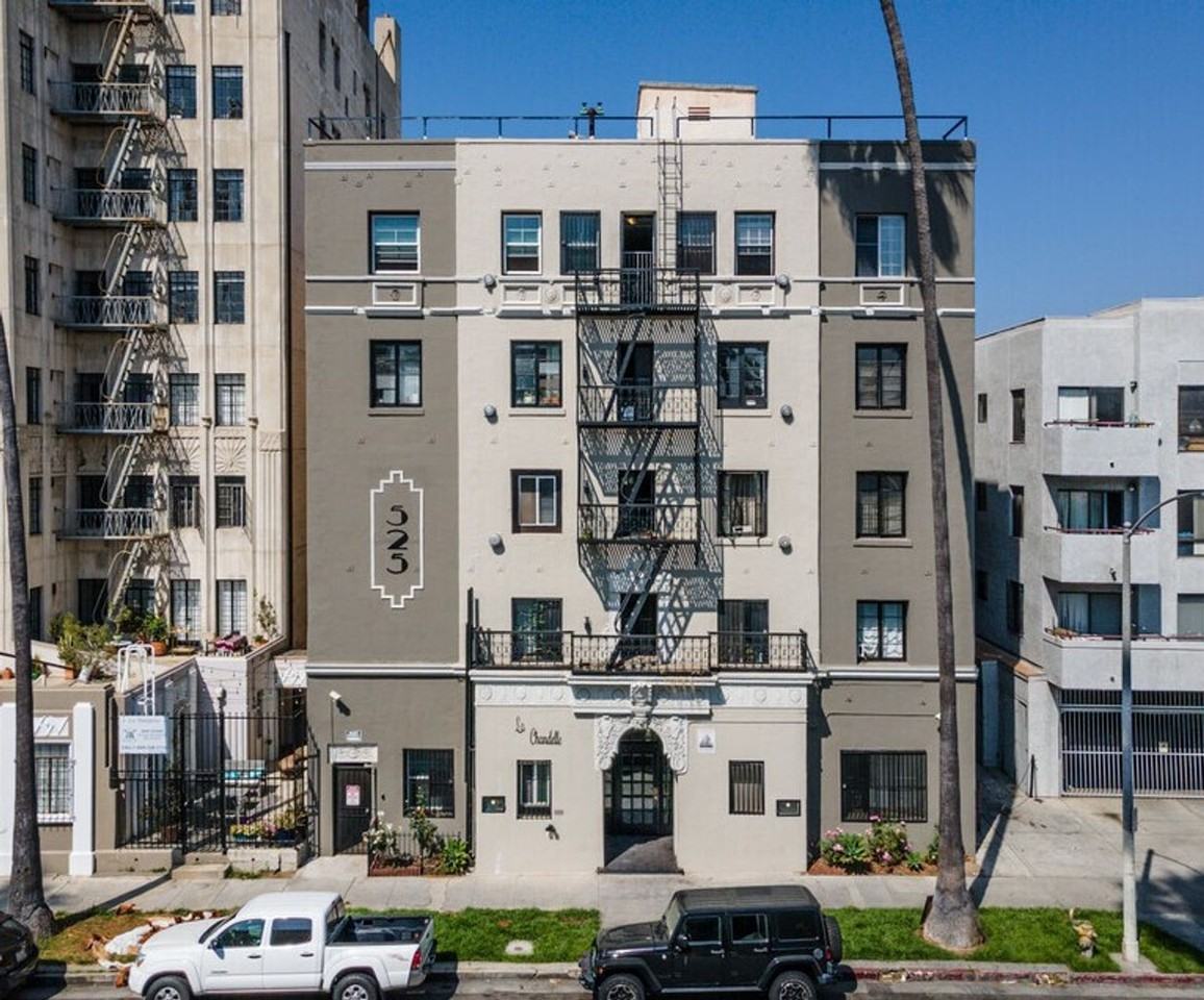 La Chandelle Apts...Charming building...Renovated Apartments Available...Hardwood Floors! - Photo 7 of 24