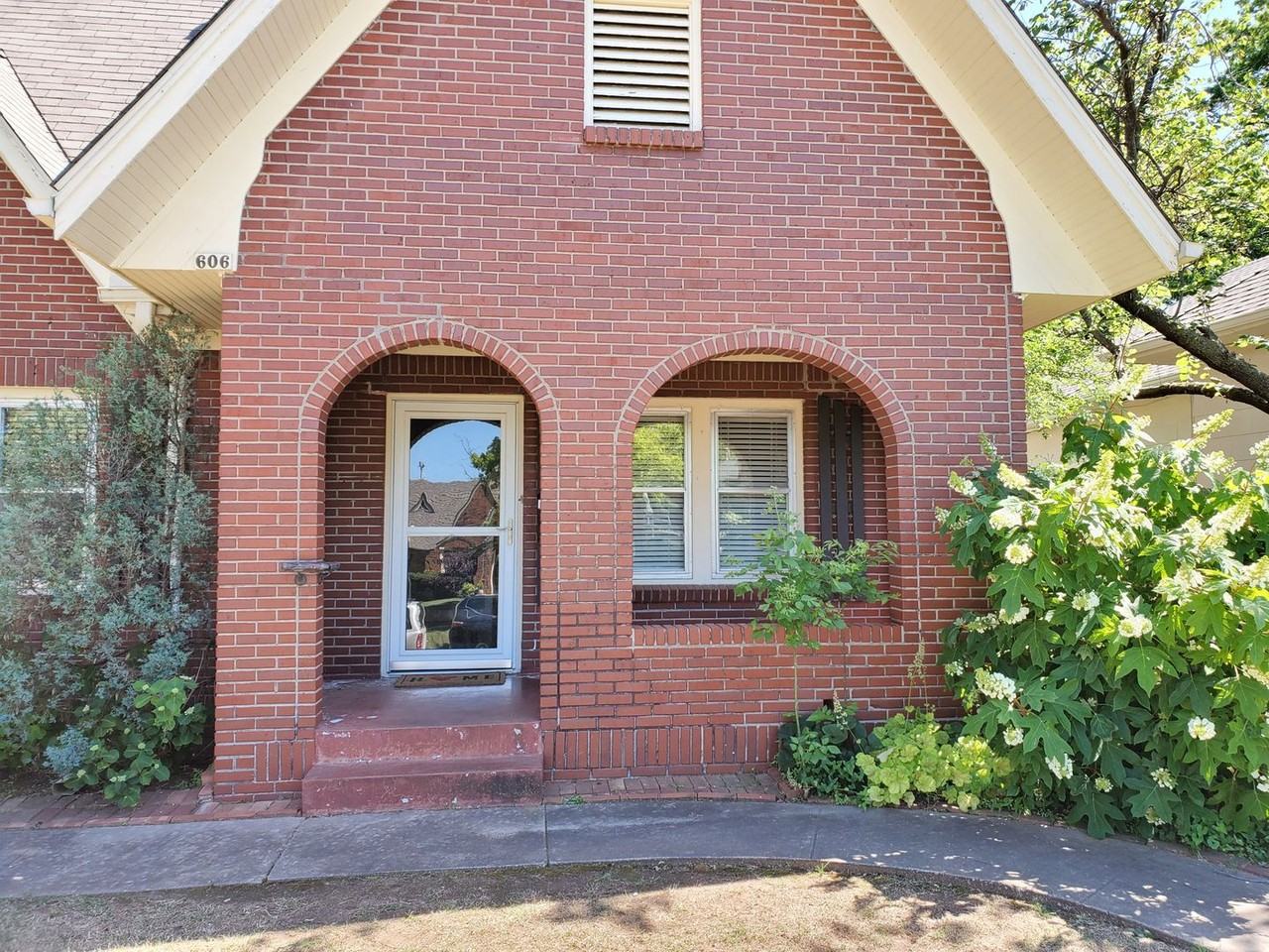606 Nw 19th St - Photo 4 of 29