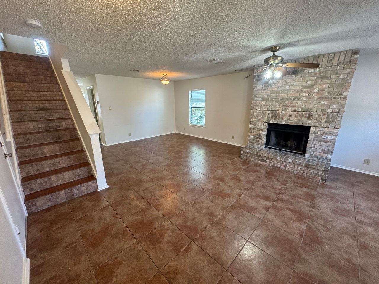 8928 Kenton Briar - Photo 2 of 23