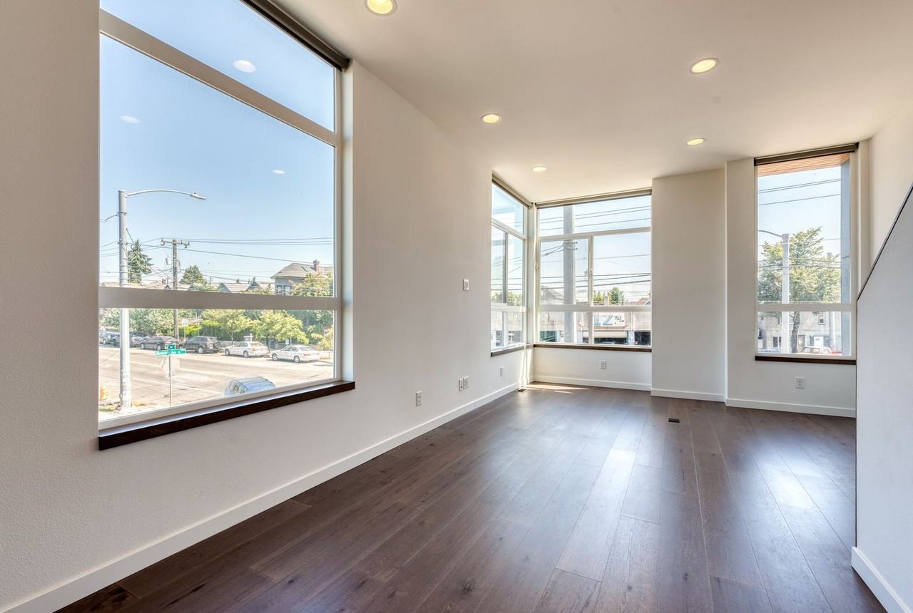 2401 14th Ave S - Photo 3 of 25