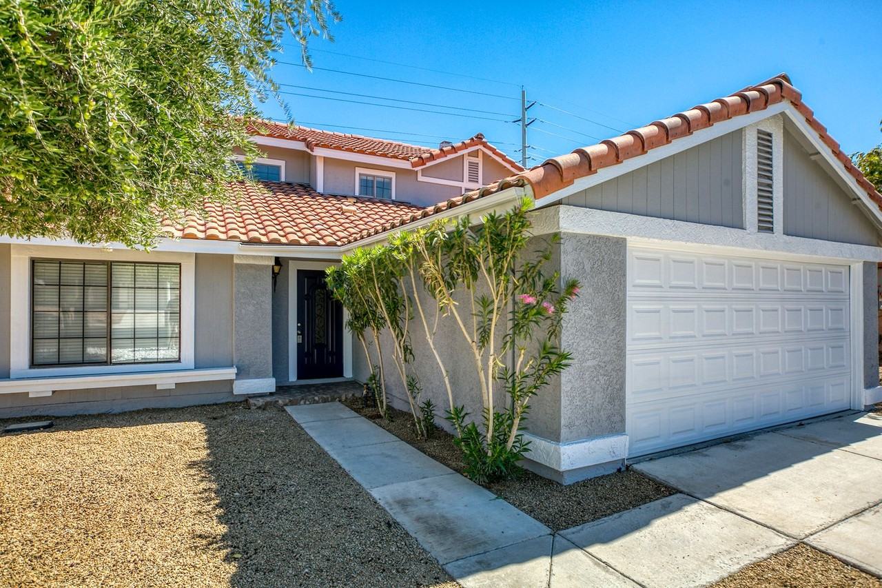 2358 Belvedere Dr - Photo 4 of 33