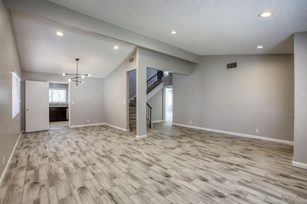 2358 Belvedere Dr - Photo 6 of 33