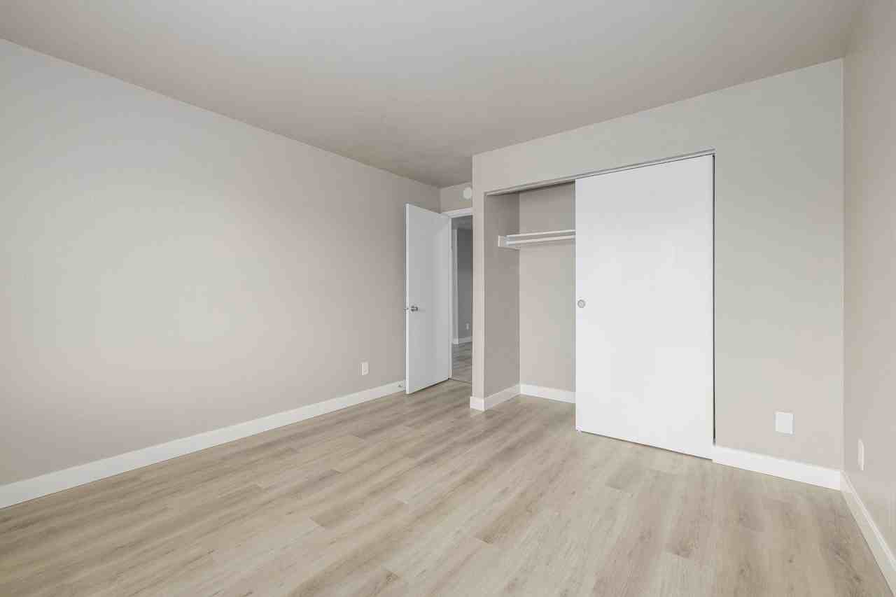 1105 Rock Ave - Photo 4 of 30