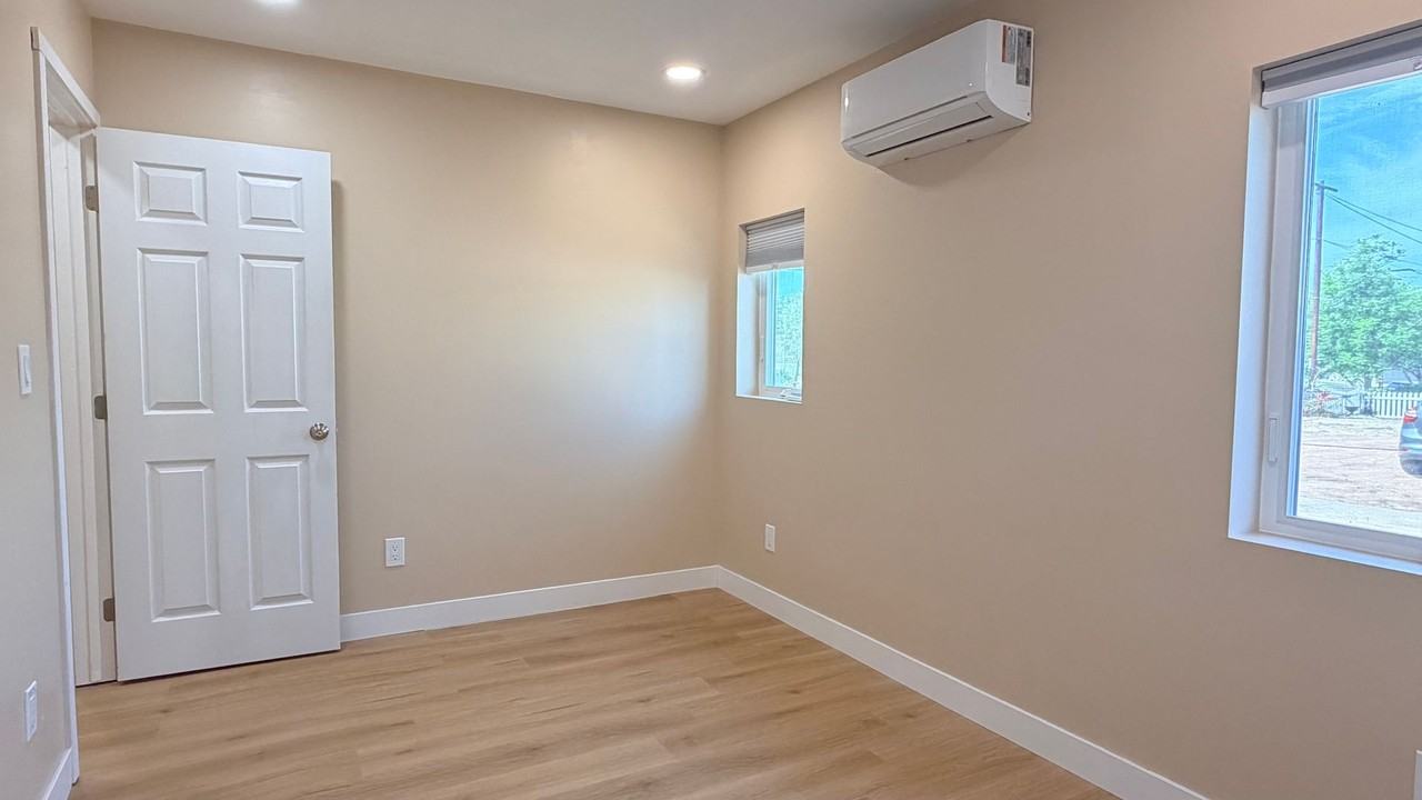 5104 Bocaw Pl - Photo 3 of 7
