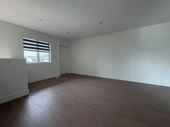 9403 103 Ave #B - Photo 3 of 9