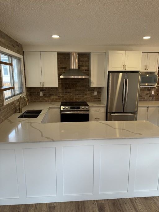 12 Manor Dr - Photo 2 of 30