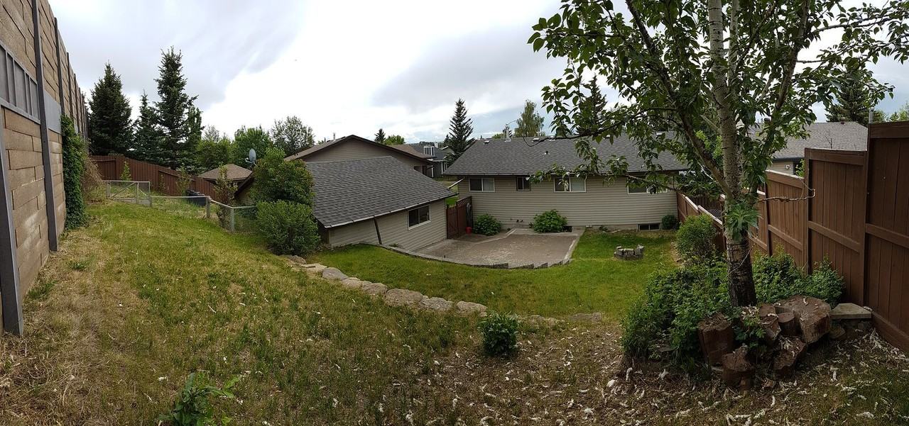 106 Sandstone Cres Se - Photo 2 of 37