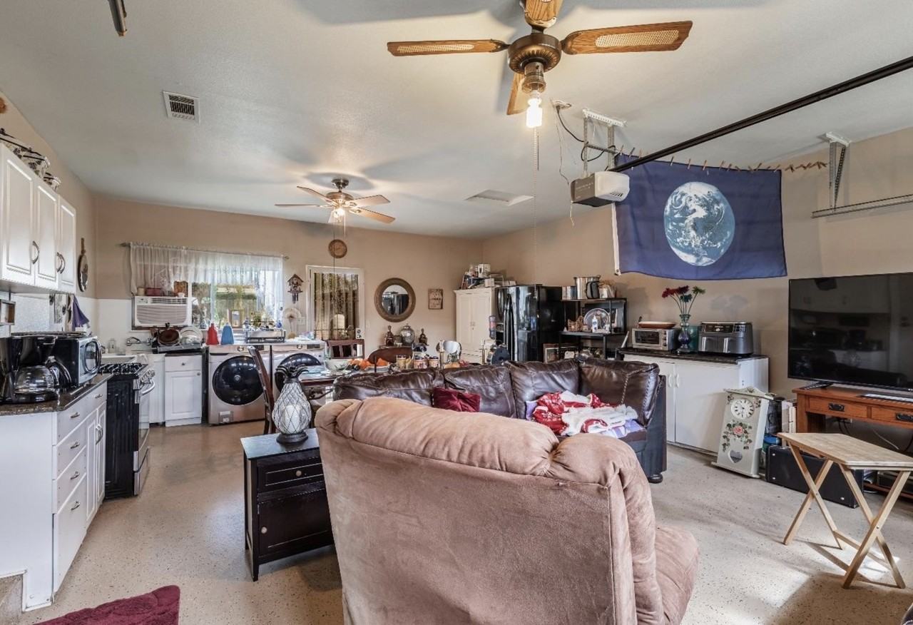 2638 W Rialto Ave #NA - Photo 5 of 18