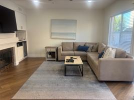 featured image of 2823 N Naples Ct #C