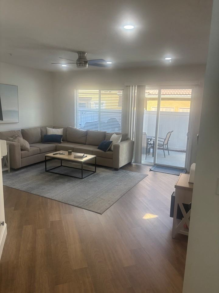 2823 N Naples Ct #C - Photo 3 of 17