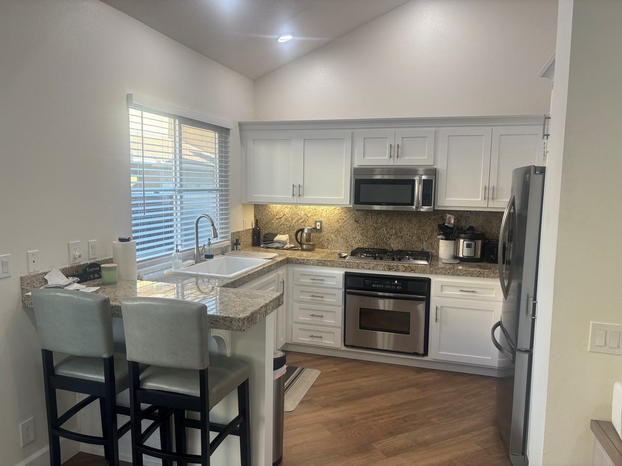 2823 N Naples Ct #C - Photo 4 of 17