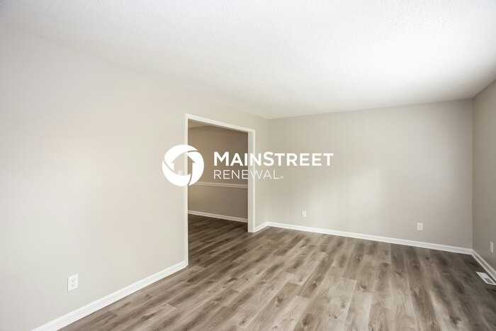 11 Larchlea Pl - Photo 7 of 17