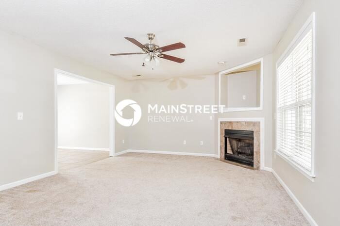 90 Falcon Ct - Photo 5 of 17