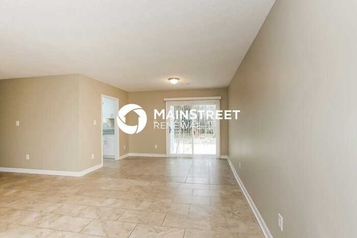 2133 Thornfield Rd - Photo 3 of 15