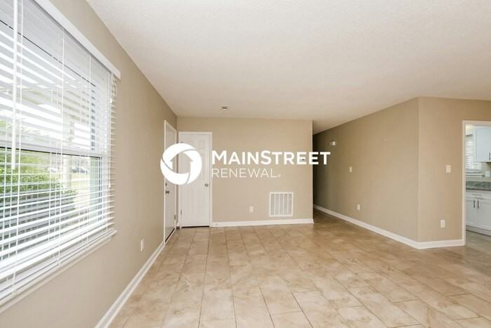 2133 Thornfield Rd - Photo 4 of 15