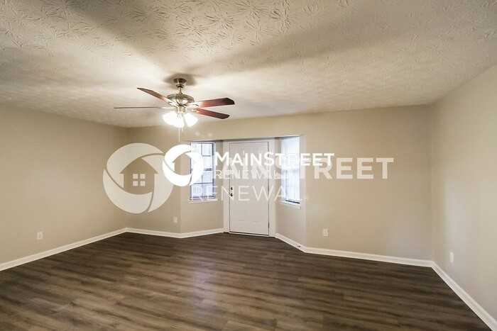 1263 Briar Ridge Ln - Photo 4 of 15