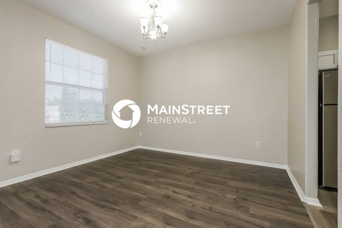 8305 Split Creek Cir - Photo 4 of 15