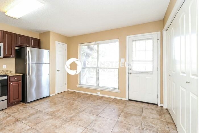 628 Inwood Rd - Photo 6 of 16