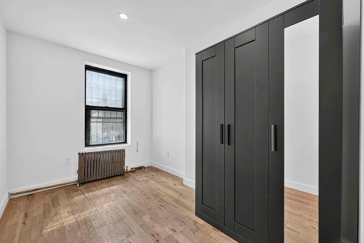 406 W 39th St #5C - Photo 5 of 8