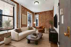 featured image of 250 Broome St #15