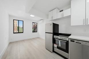 300 E 96th St #3E - Photo 1 of 1