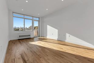 3050 21st St #4H - Photo 1 of 1
