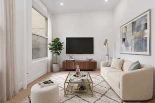 246 E 53rd St #5D - Photo 1 of 1