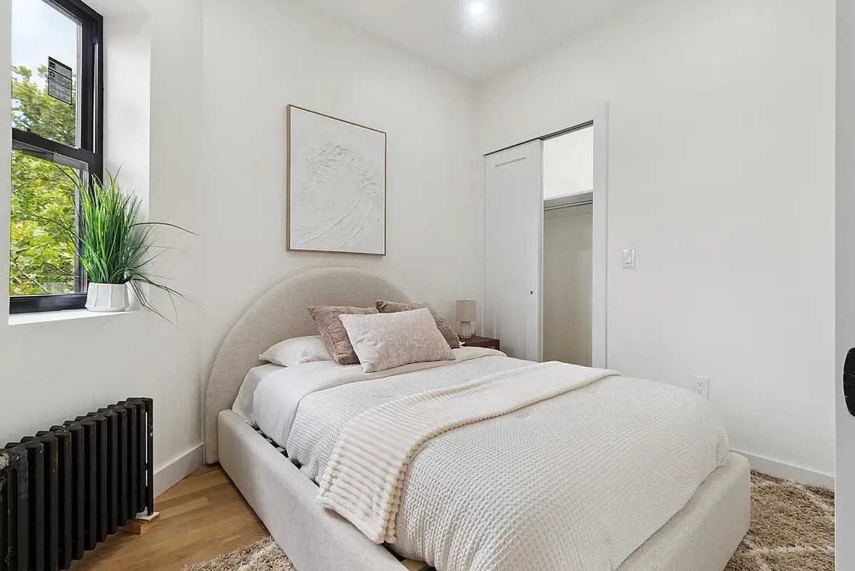 176 Rivington St #3 - Photo 6 of 7