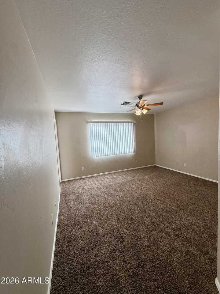 1622 S 229th Ave - Photo 3 of 8