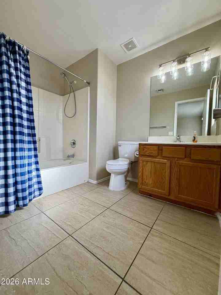 1622 S 229th Ave - Photo 5 of 8