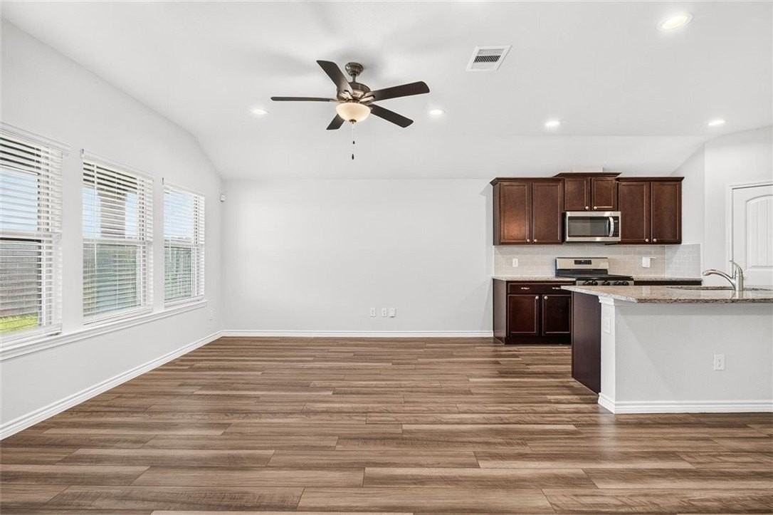 1253 Breebry Dr - Photo 6 of 40