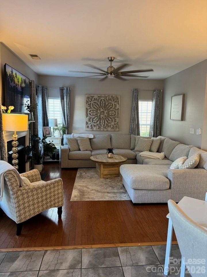 11729 Royal Castle Ct - Photo 6 of 35