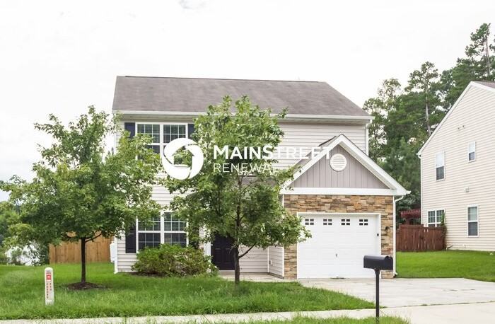 811 Woodside Park Ln - Photo 2 of 15