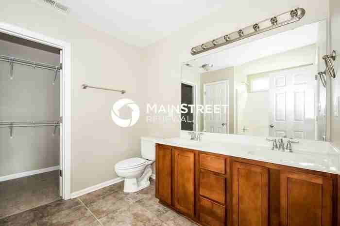 811 Woodside Park Ln - Photo 7 of 15