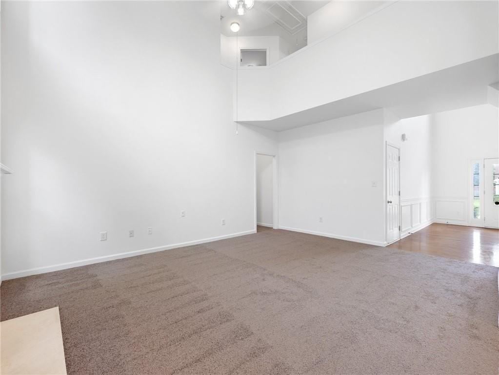 3926 Walnut Grove Way - Photo 7 of 40
