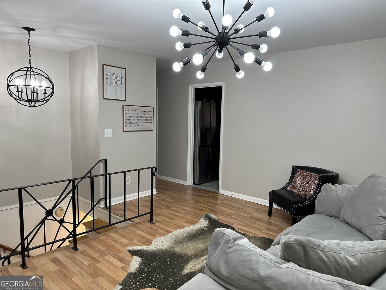 1613 Apple Valley Dr - Photo 5 of 18