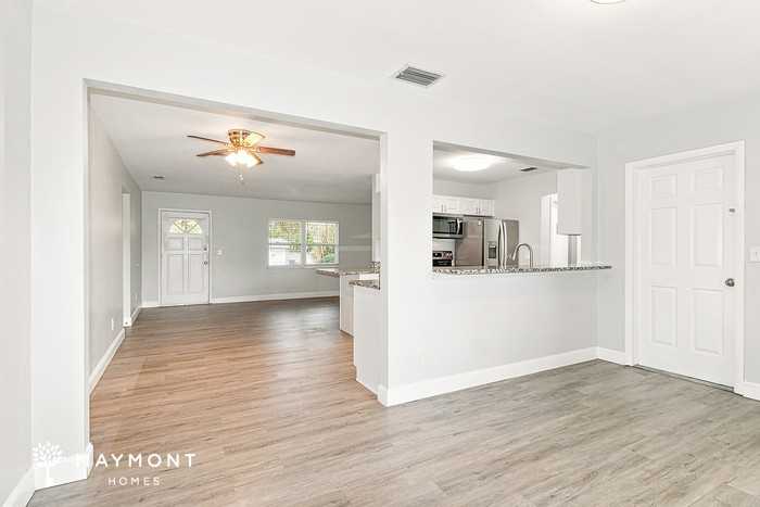 1406 Eden Dr - Photo 6 of 15